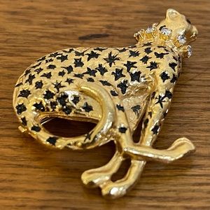 Running Cheetah Brooch / Pin